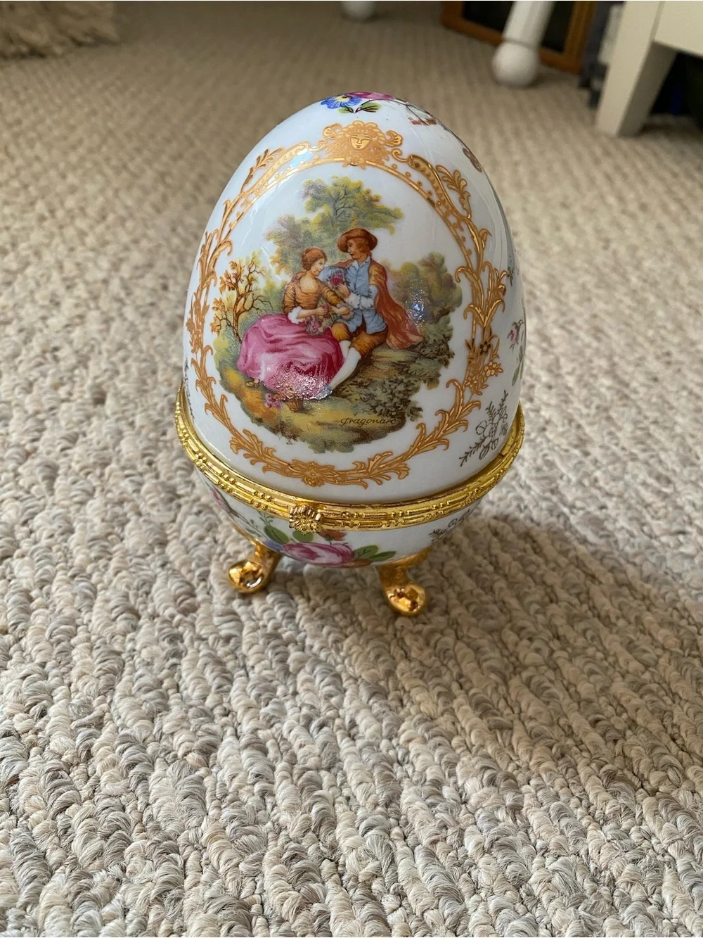 Victorian Style Egg Shape trinket Vintage